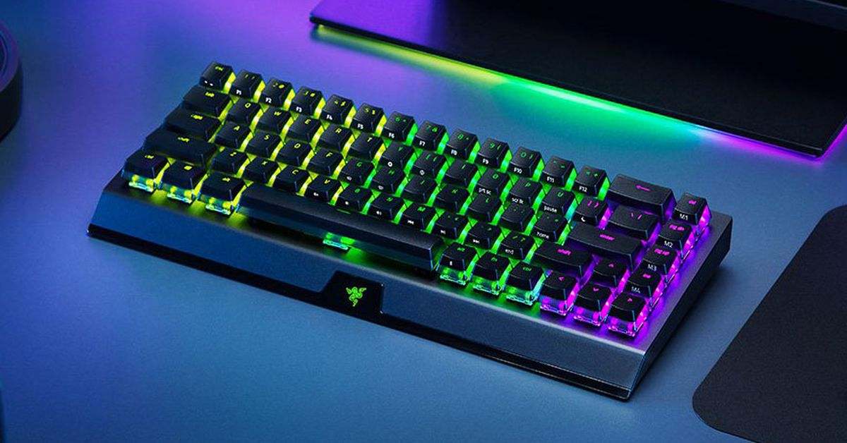 Using Gaming Keyboards | Razer Huntsman Mini - Think24 Gaming & Gadgets Qatar
